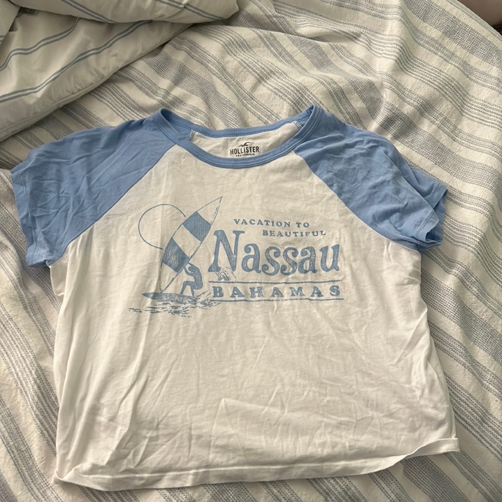 Hollister Cropped Tee